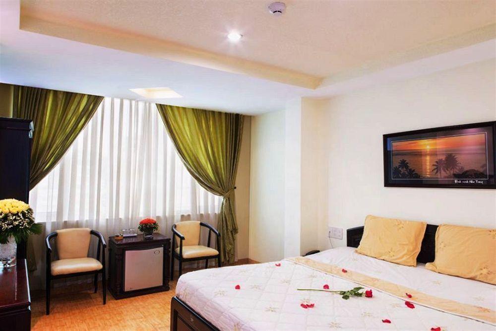 Mai Huy Hotel Nha Trang Exterior foto